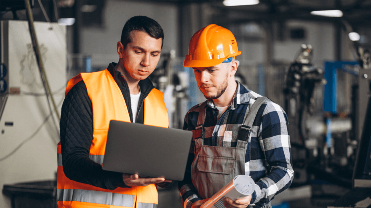 Trabajadores en su lugar de trabajo